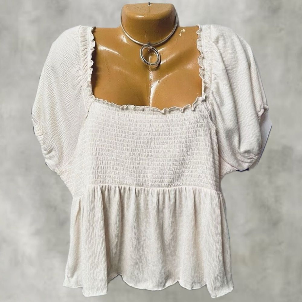 NWT Derek Heart 3X Smocked Ivory Puff Short Sleeve Elastic Torso Stretchy Top